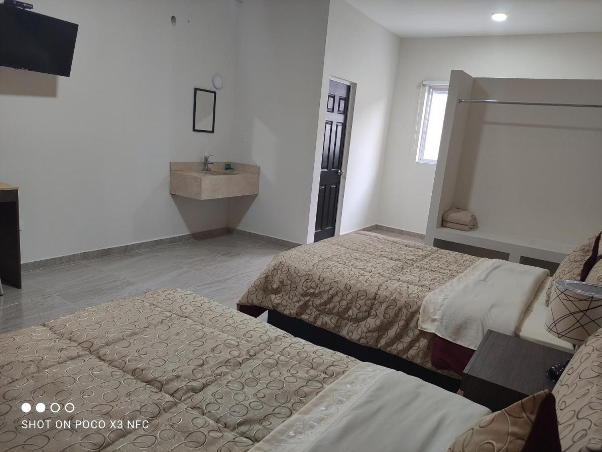 Hotel Del Bosque Торреон Экстерьер фото