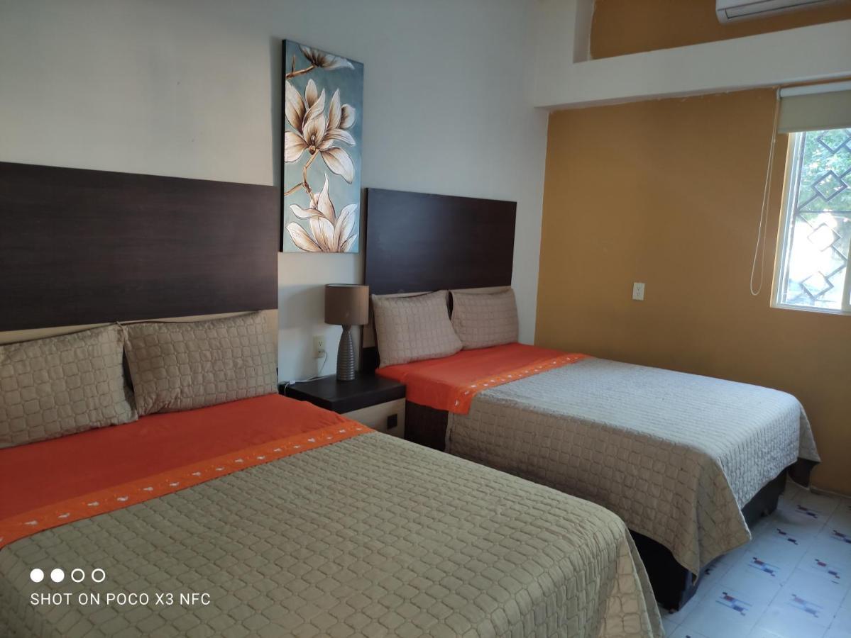 Hotel Del Bosque Торреон Экстерьер фото
